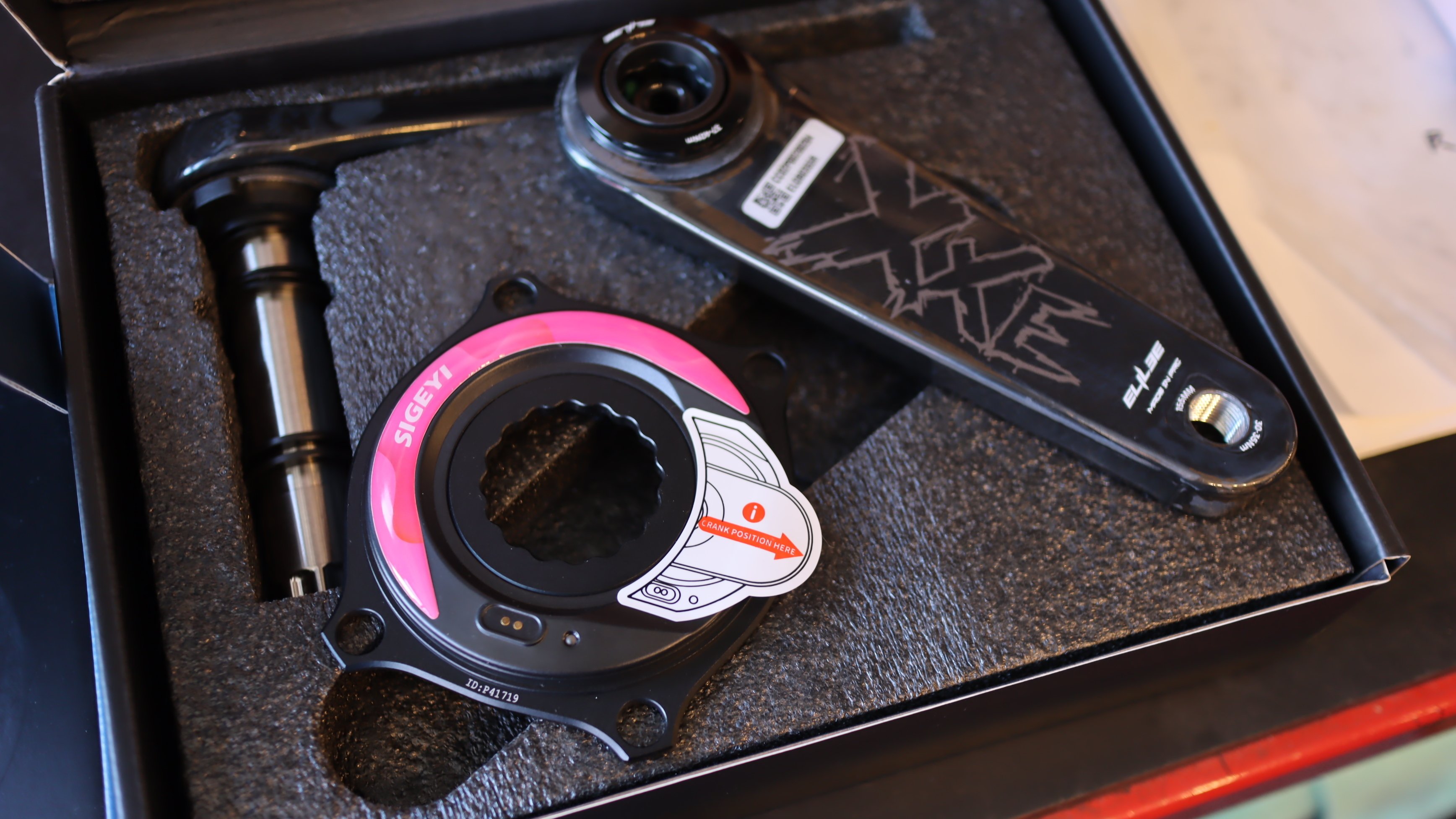 ELILEEクランク/SIGEYIパワーメーター お取り扱いを開始いたしており