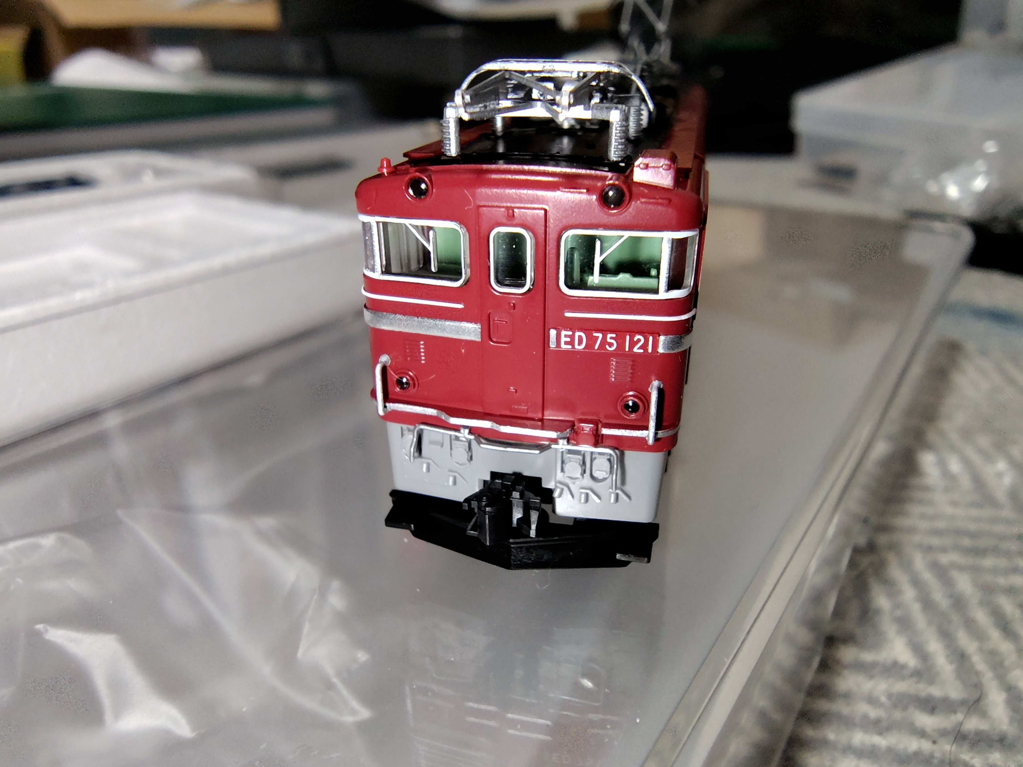 模型紹介】 TOMIX97913 EF64 77号機・ED75 121号機 お召塗装セット