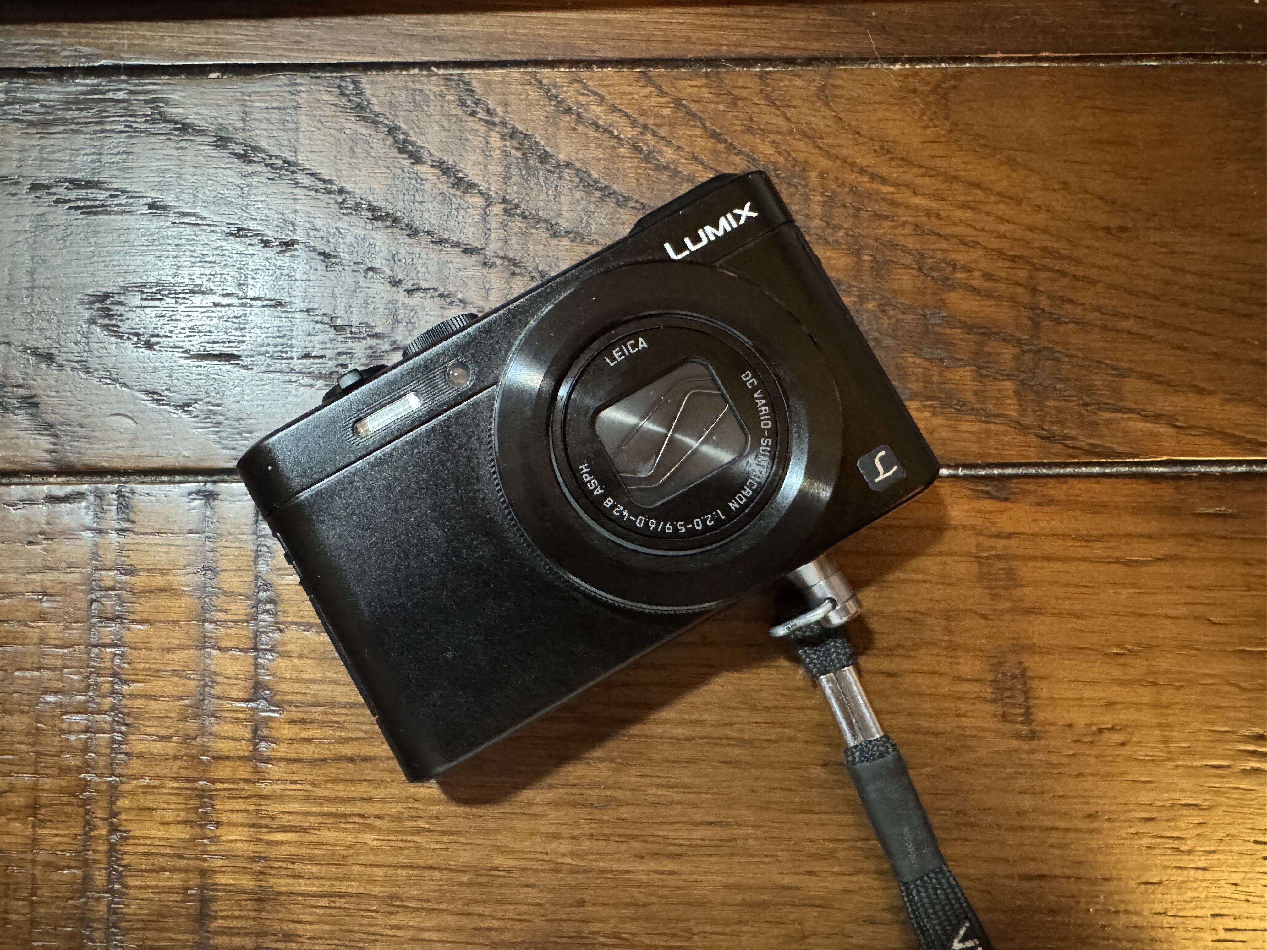 届いたコンパクトカメラがすこぶるかっこよかった！｜ニシハラ シンヤ通信