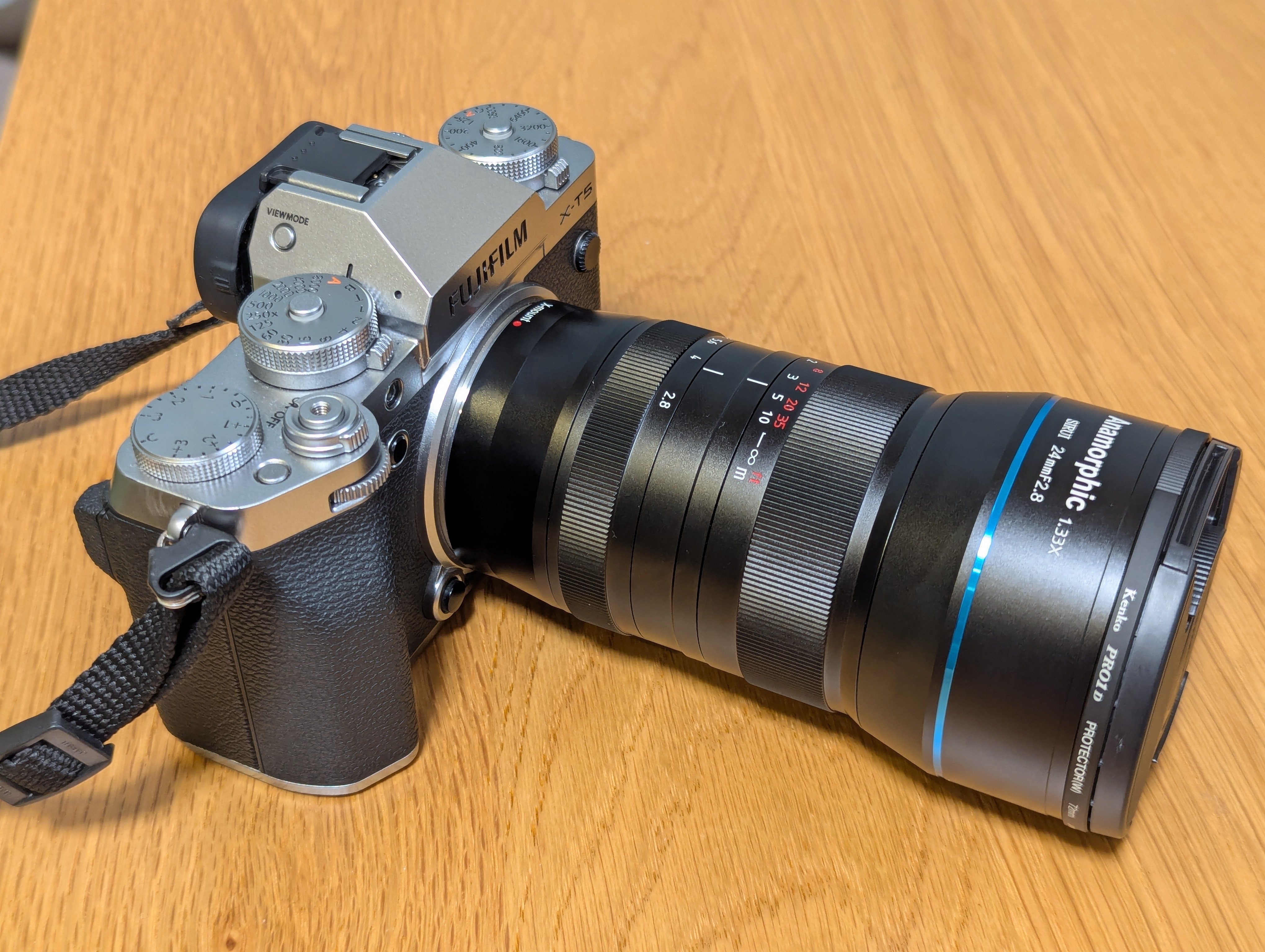 アナモルフィックレンズを買ったのよ: SIRUI 24mm F2.8 1.33x