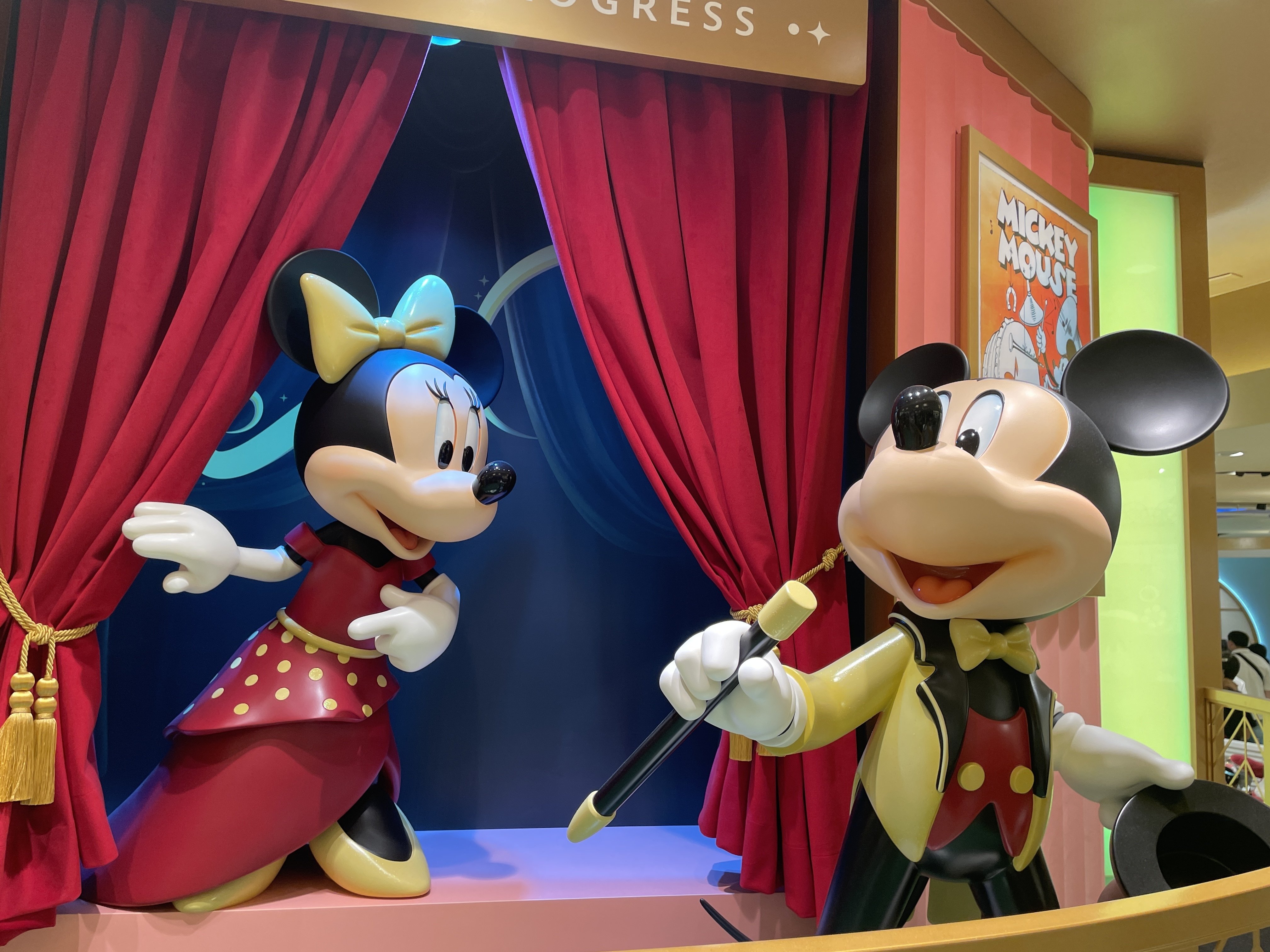 ディズニーストア東京ディズニーリゾート店の短編ポスターたち｜Tomato