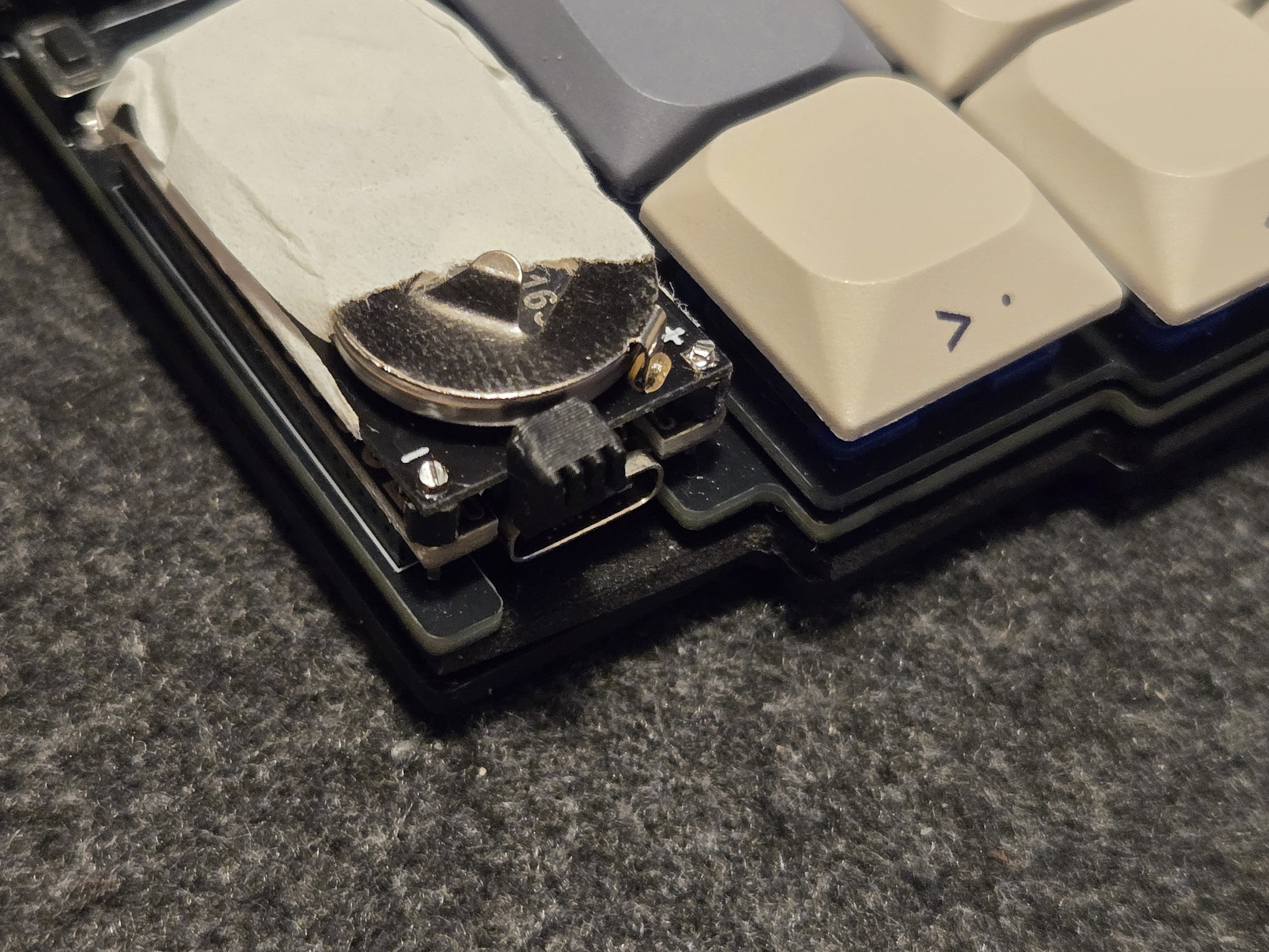 Keyball44 + BLE Micro Pro 無線化の記録（作業編）｜ykykykyk