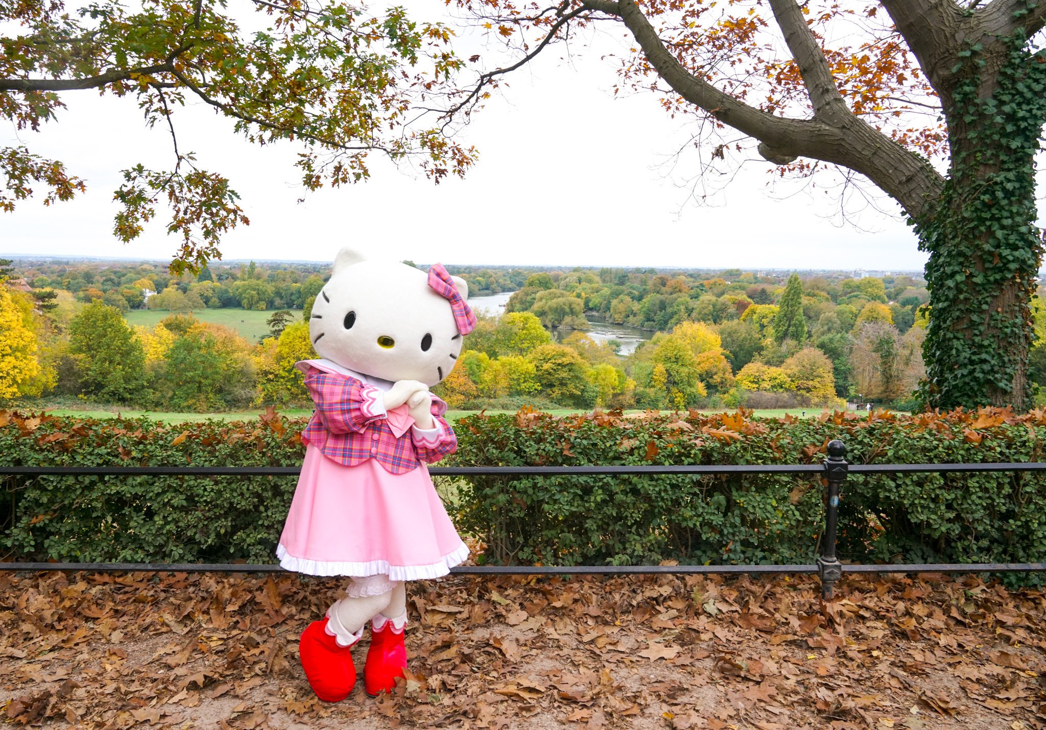 ハローキティが出身地ロンドンで笑顔を届ける旅｜SanrioTimes