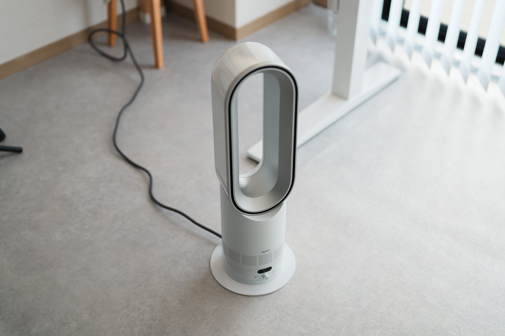 スリムで暖かい。ダイソンHot+Coolの新モデルHF1を使ってみた感想