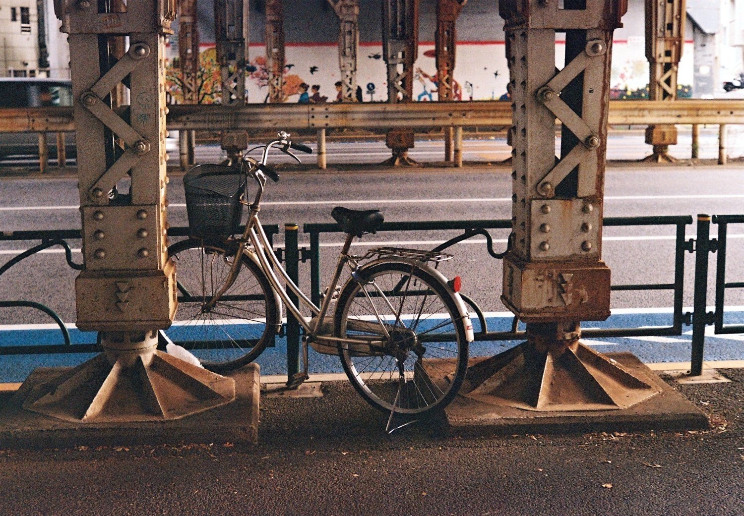 47．バルナックライカで昼も夜も楽しむ＜カメラ＞｜神成