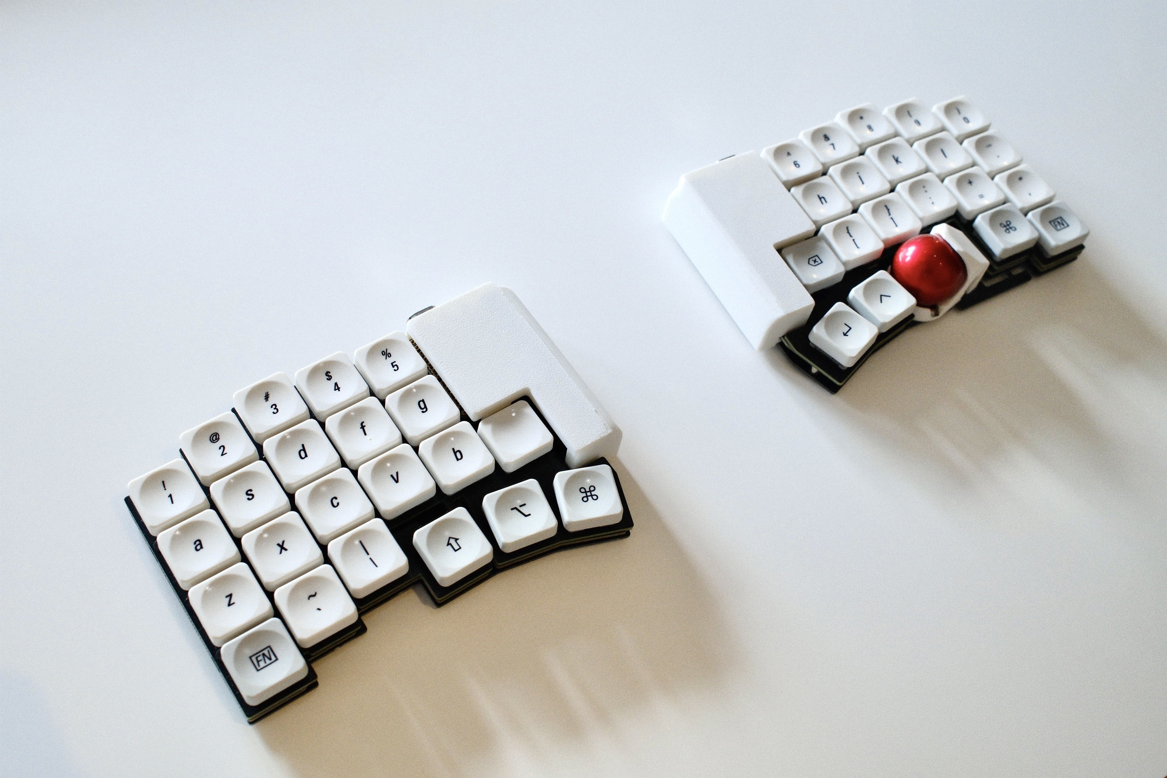 分割キーボード torabo-tsuki LP(S) が素晴らしいので、ケースを自作し