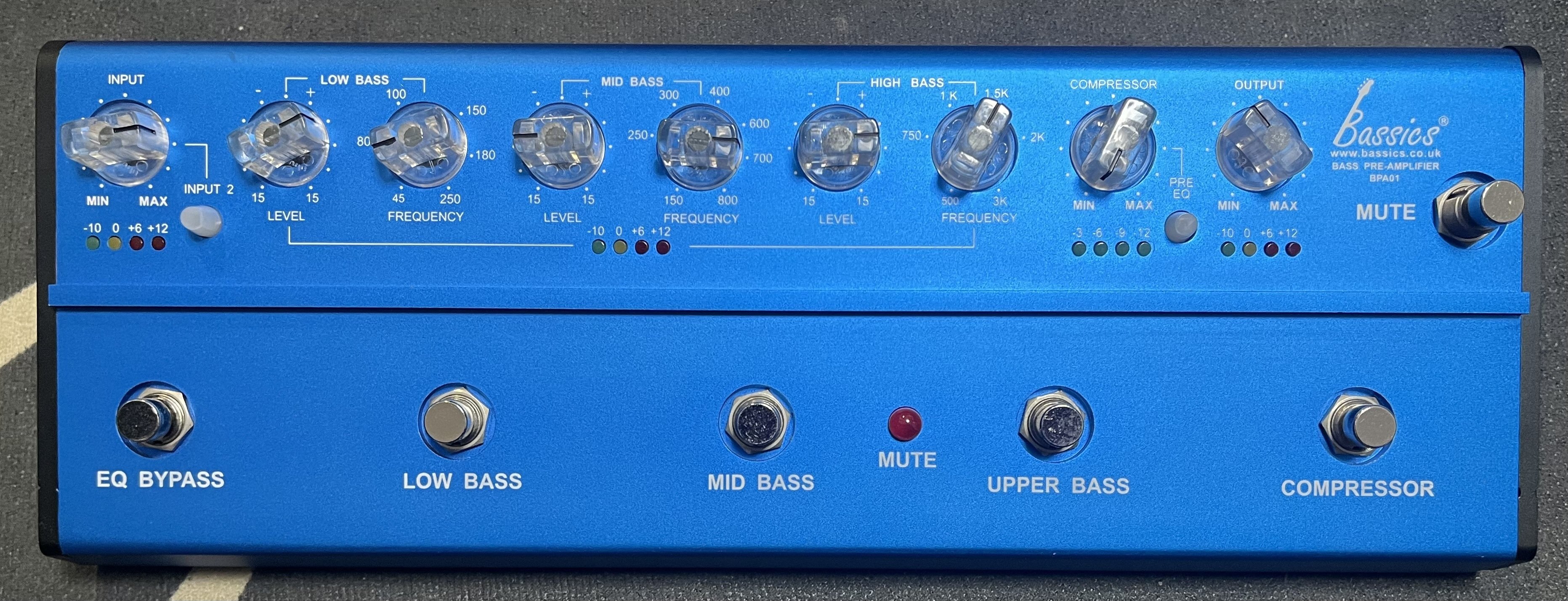 楽器】新年のニューギア！Bassics BPA-1(ベースプリアンプ)｜ベース