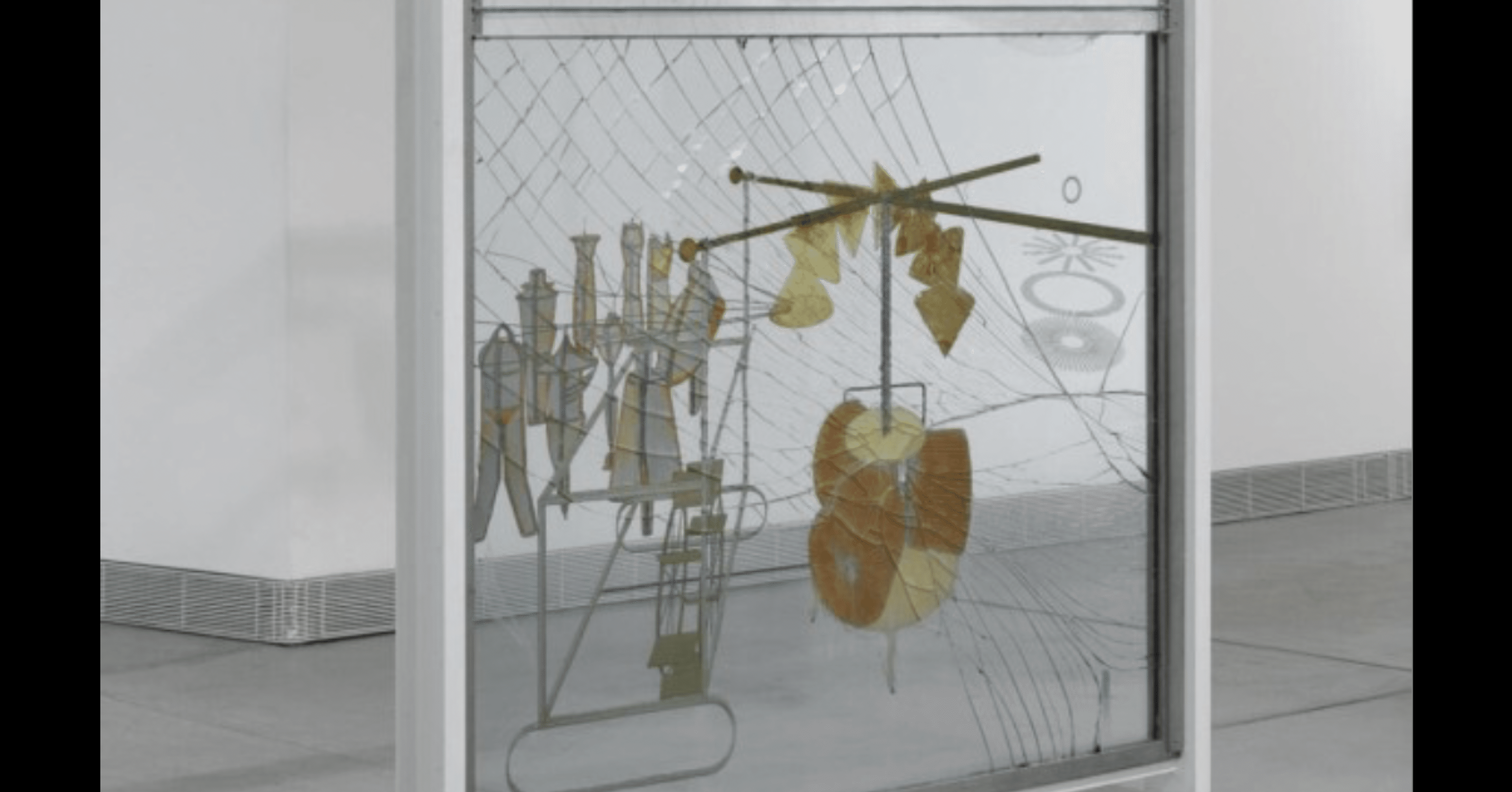 美術解説】なぜ「割れたガラス」が20世紀最高のアートなのか？マルセル