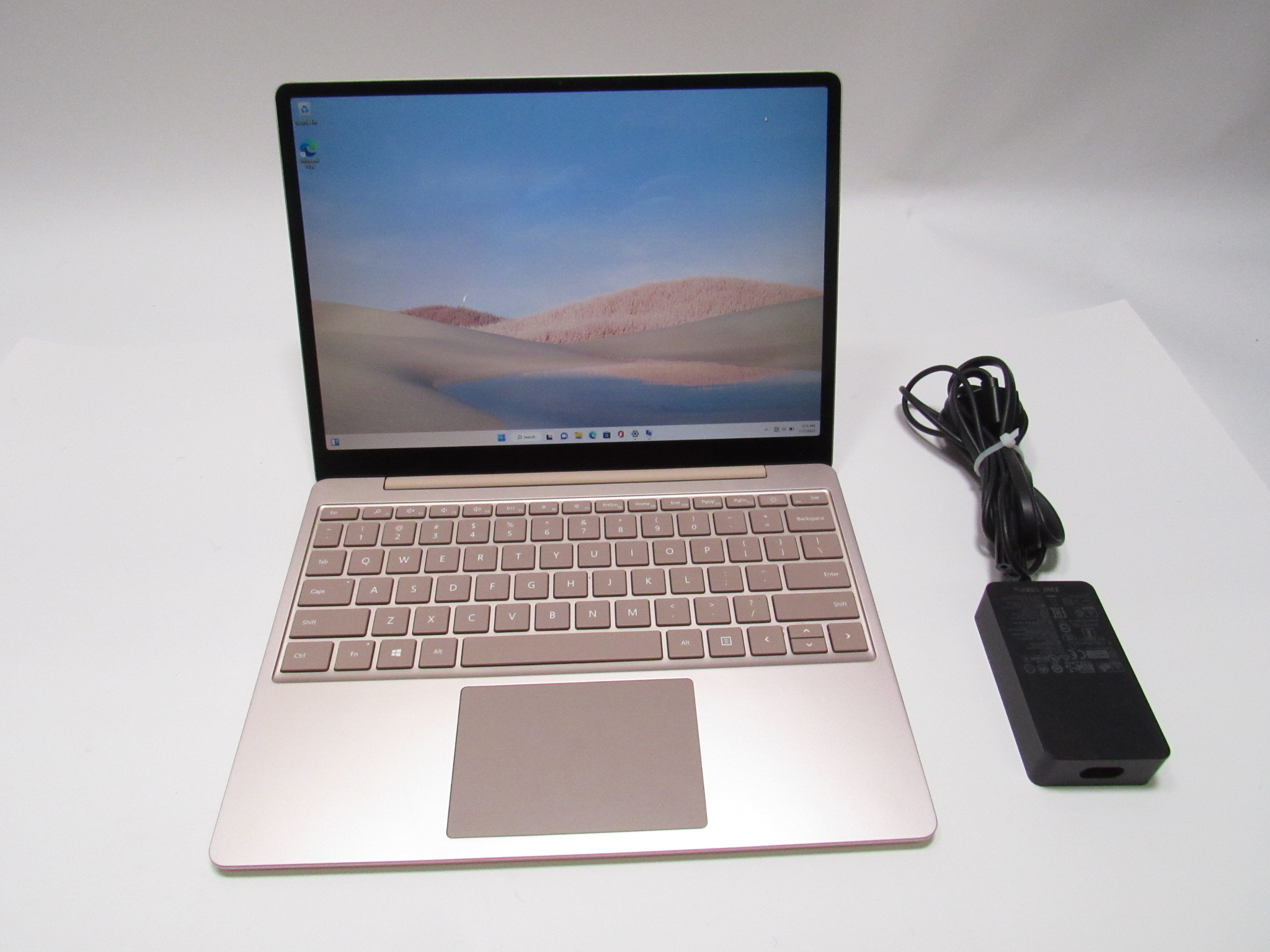 Microsoft Surface Laptop Go 1943 Core i5-1035G1 1GHz 8GB RAM 128GB