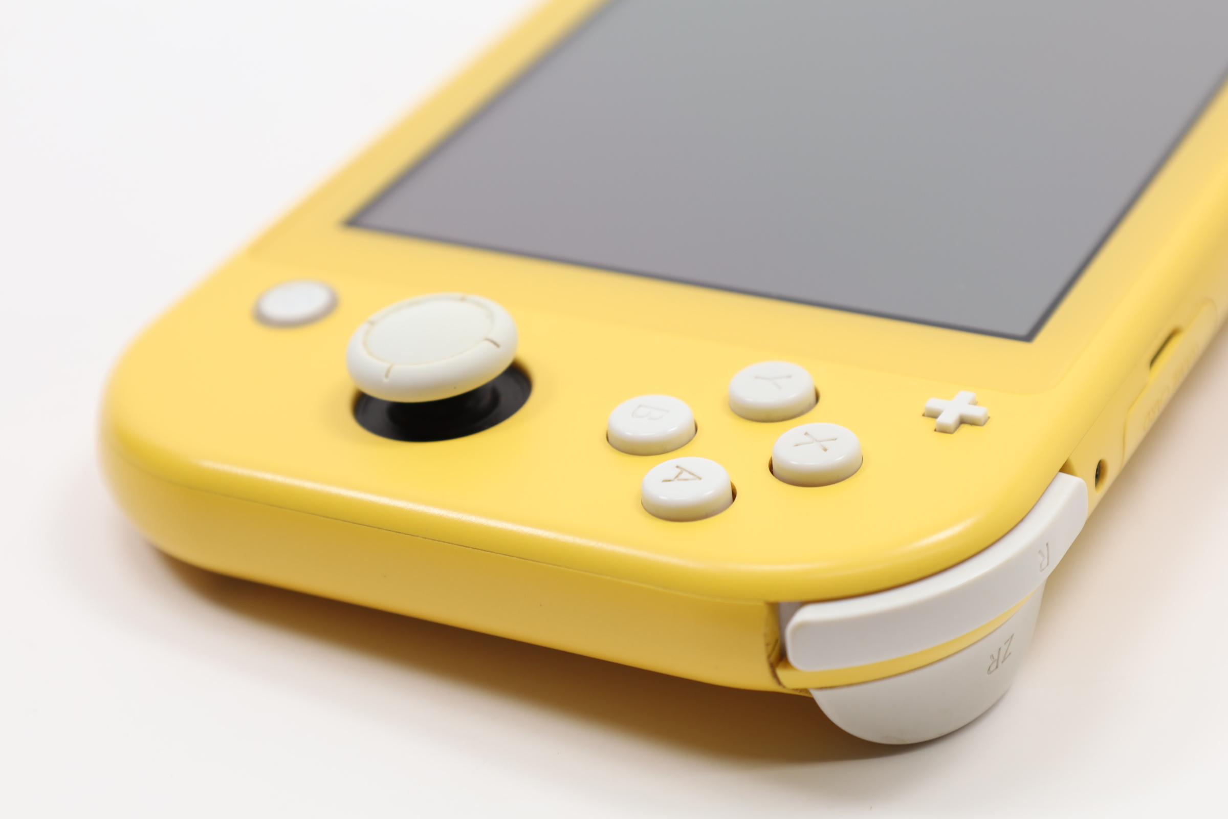 Nintendo Switch Lite HDH-001 32GB Portable Video Game System - Yellow