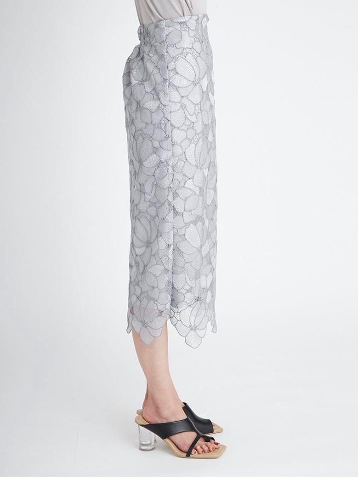 FRAY I.D(フレイ アイディー)の「シアーラメフラワーレーススカート