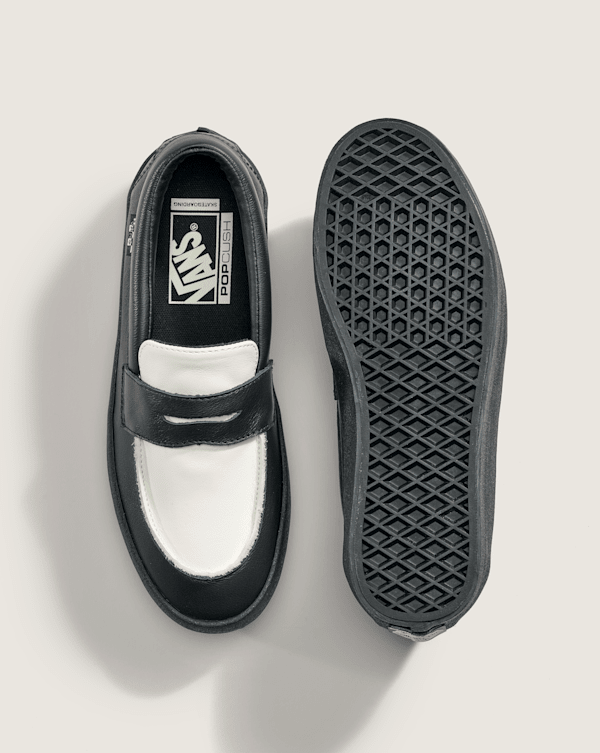 Skate Loafer Shoe in Black / White | Vans