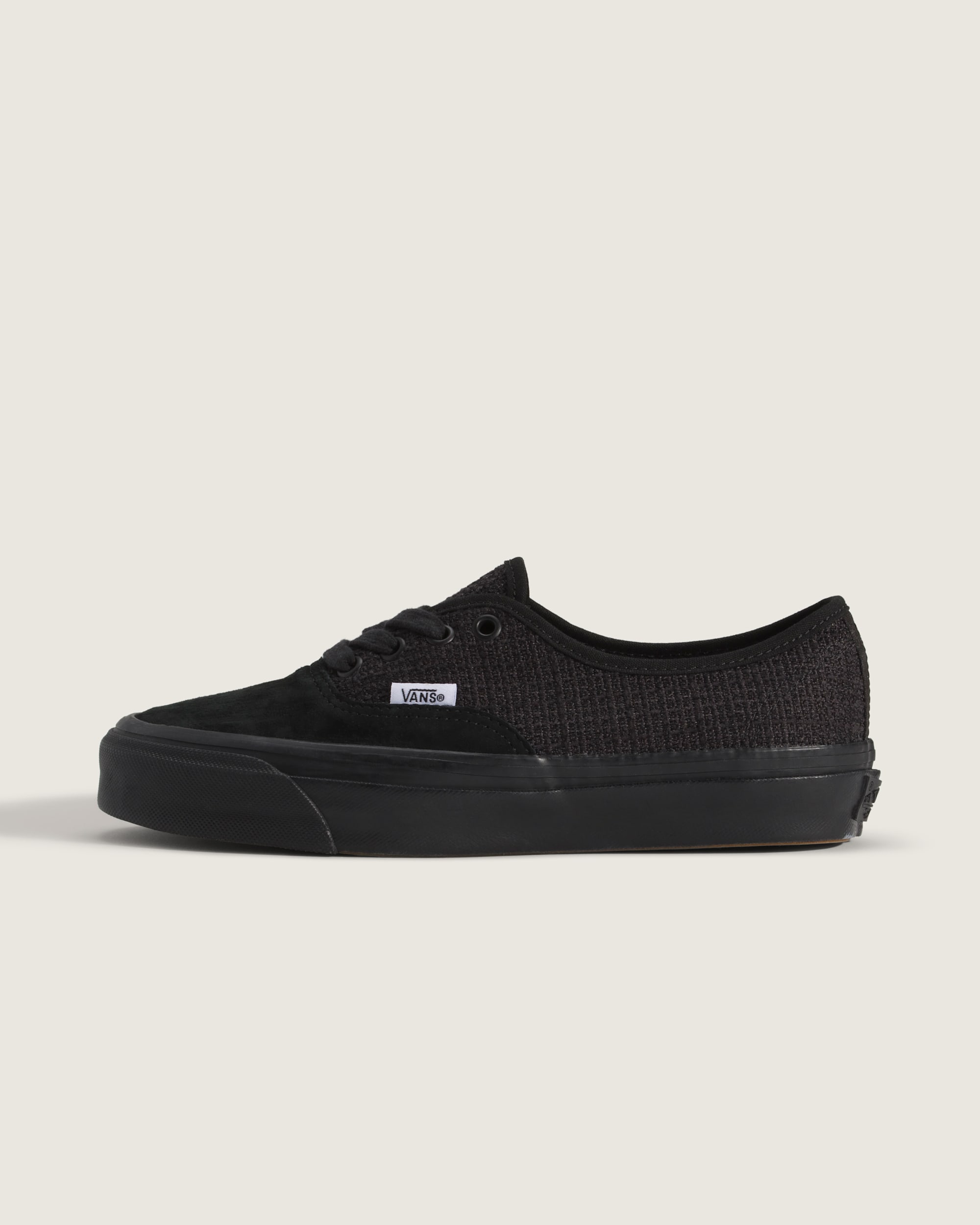 Premium Authentic Shoe in Black | Vans
