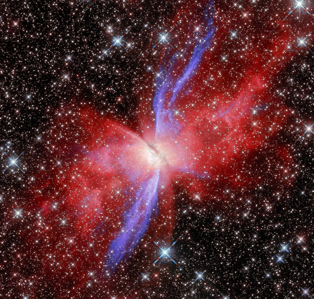 バタフライ星雲の中心部をジェイムズ・ウェッブ宇宙望遠鏡がとらえた