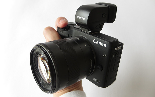 ミラーレス Canon EOS M3 を購入！レンズ3本で1kgの軽さは普段使いに