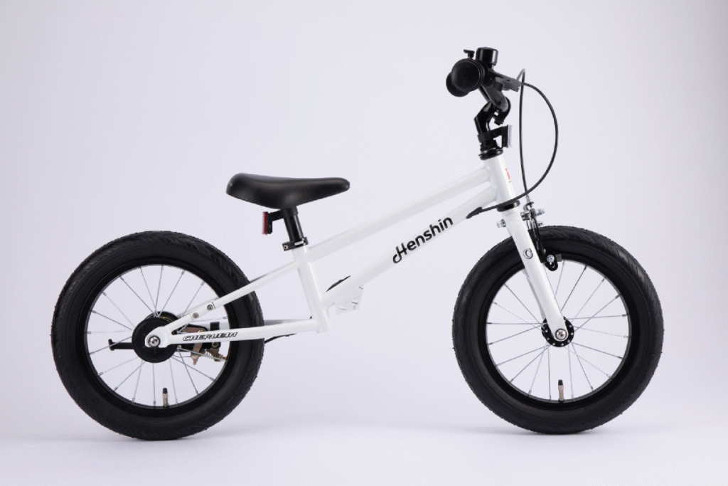 へんしんバイク C14で自転車デビュー！3歳でも補助輪なしですぐ乗れた