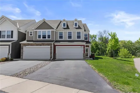 14135 56th Ave N, Plymouth, MN 55446 | Realtor.com®