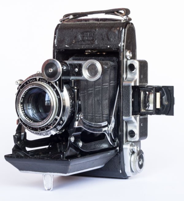 Ikonta and Super Ikonta | Zeiss Ikon – only images
