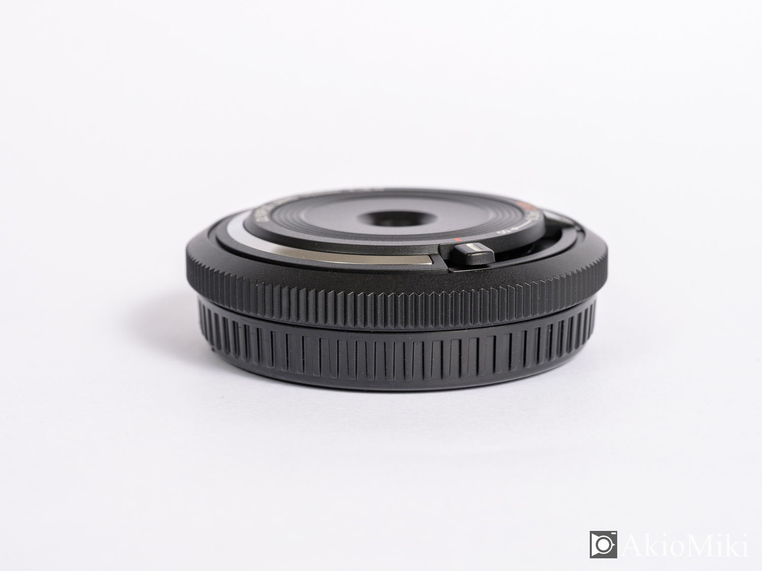 超小型軽量で1万円以下のボディキャップレンズ「BCL-1580」をレビュー