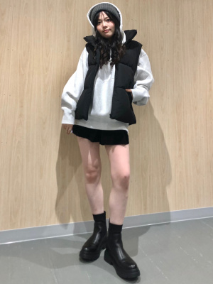 GU公式 | コーデュロイスコート