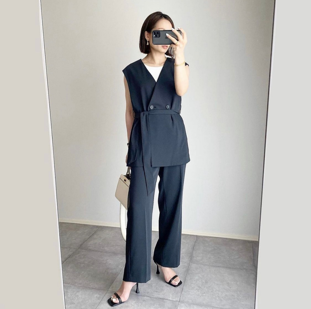 コンフォートリュクステーラードジャケット、ジレパンツセットアップ