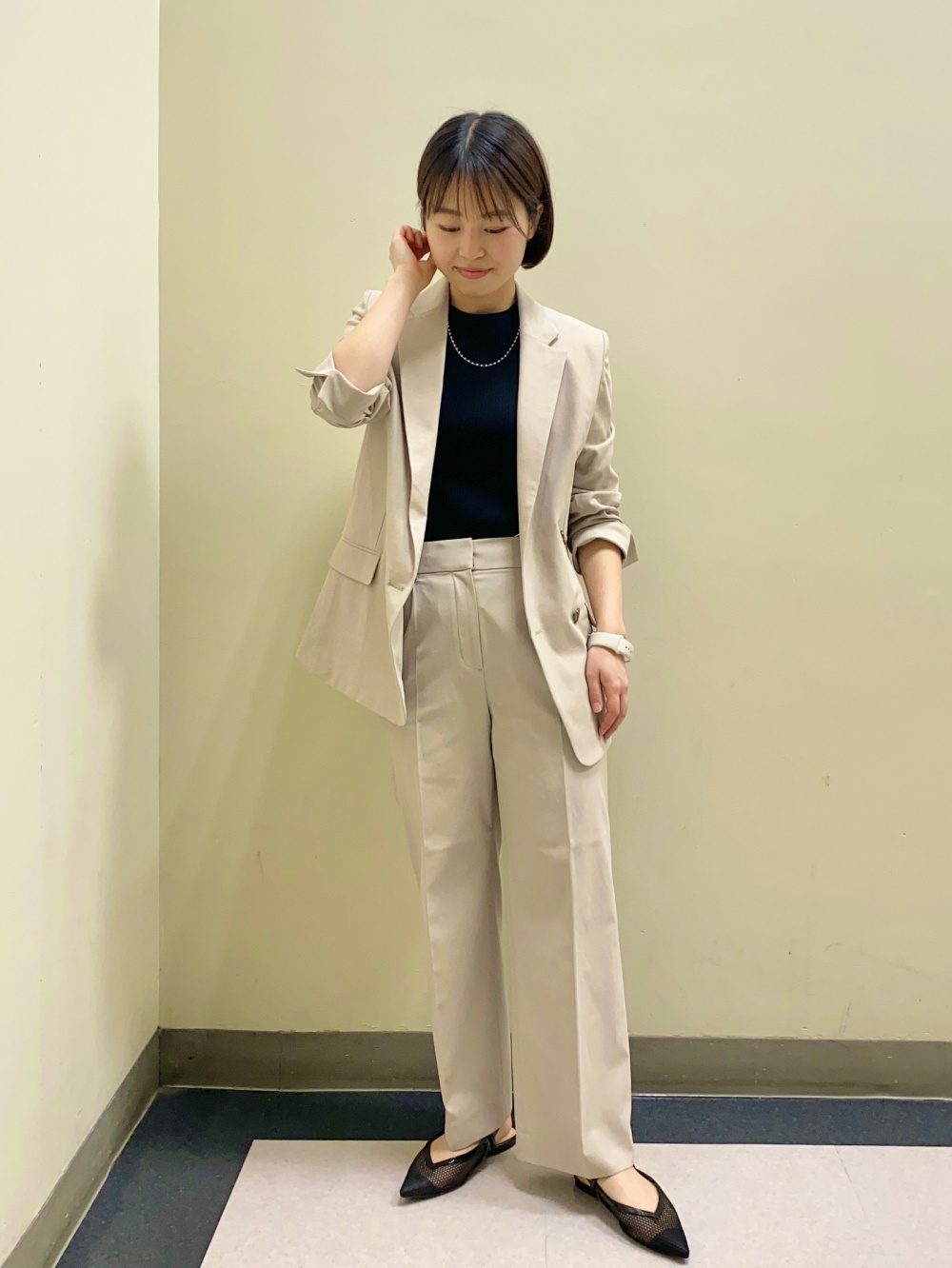 ワイドパンツ（リネンブレンド）、ポインテッドトゥスリングバック