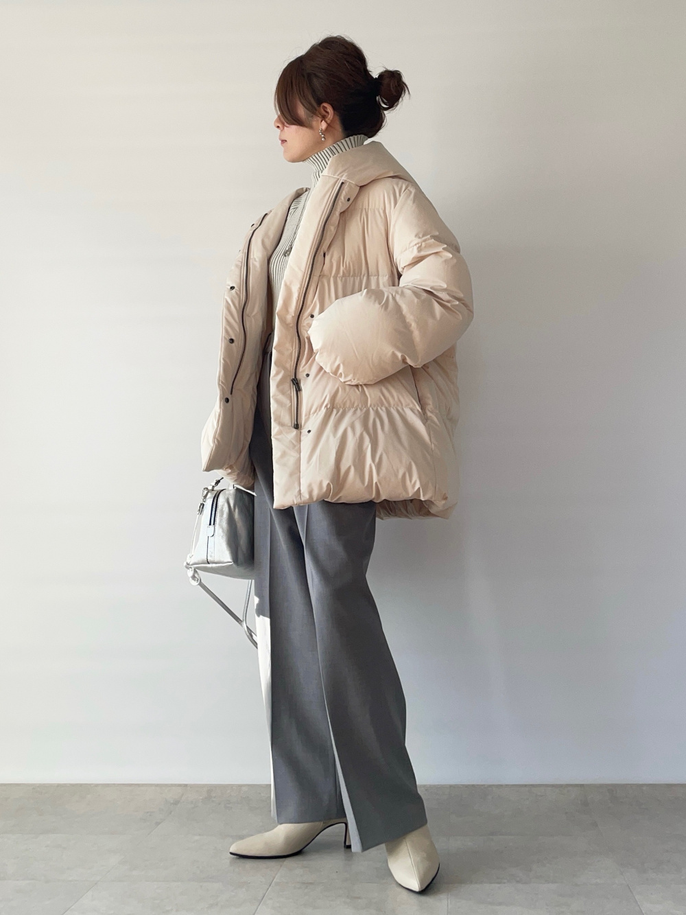 パウダーフィールダウンショートコート」の着用コーディネート