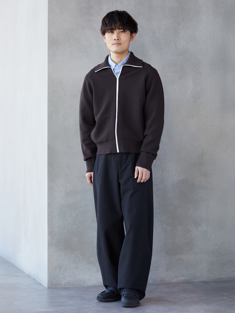 ユーティリティジャケット、バレルパンツ」の着用コーディネート