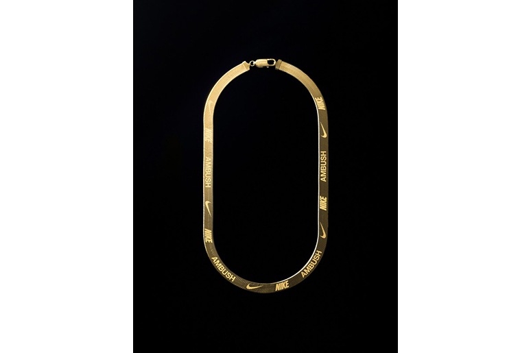 NIKE x AMBUSH®」コレクション エアマックスとヘリンボーンネックレス