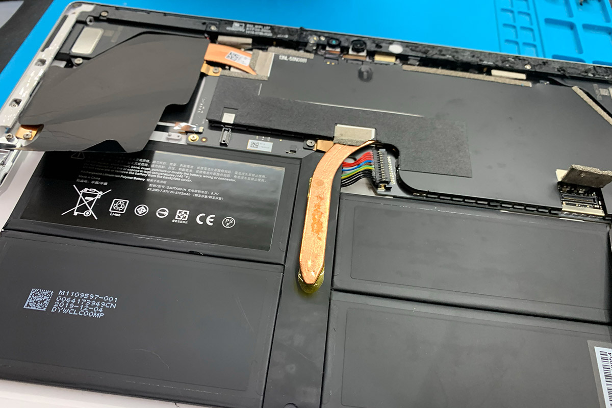 Surface Pro 7 1866 起動しないバッテリー交換修理 | APPLEMAC三宮元町