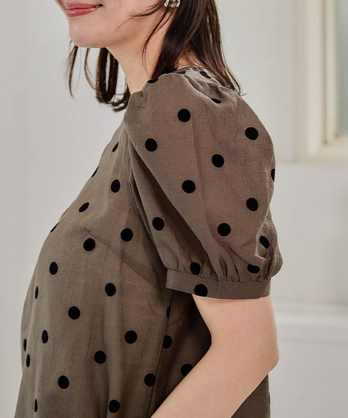 ドット柄シアーブラウス レディース｜パフスリーブで華奢見え＆今っぽ