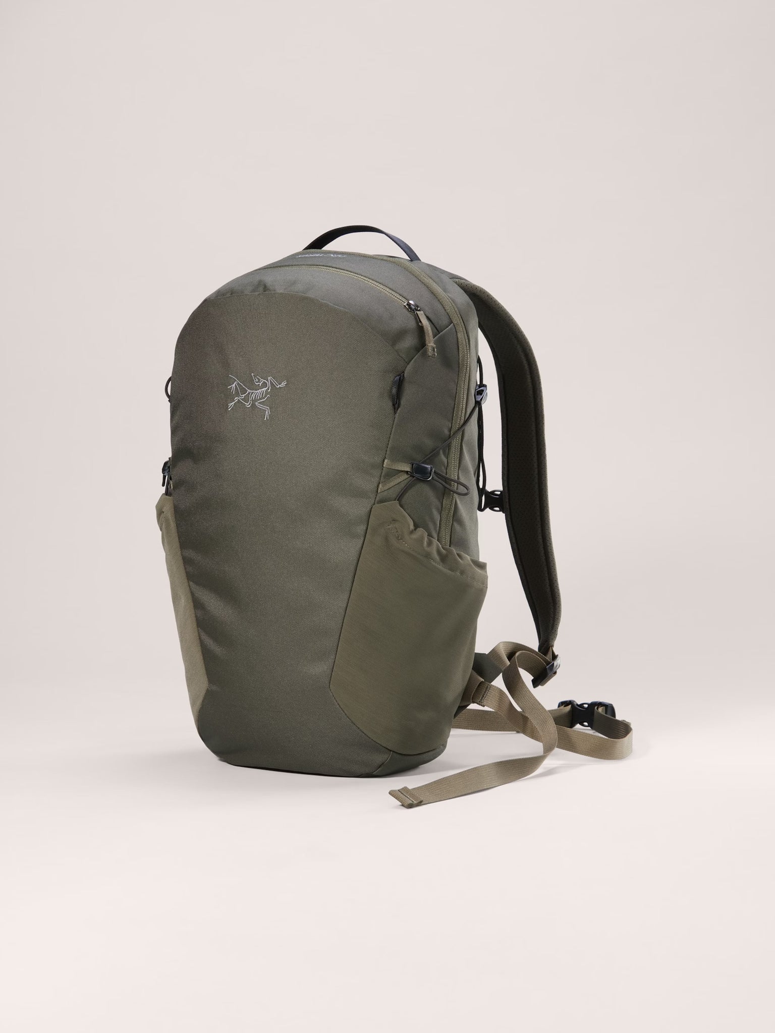 Mantis 16 Backpack – Arc'teryx Tokyo Ginza