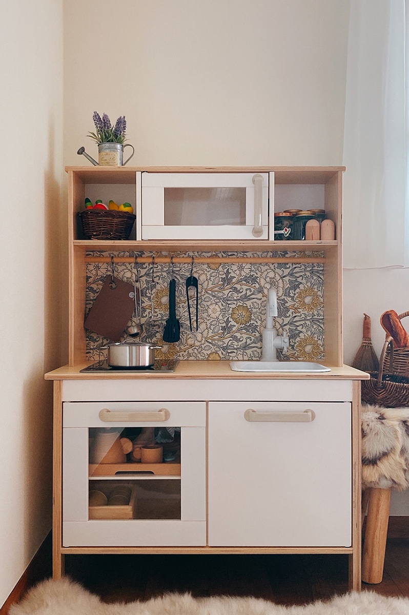 おうち時間でIKEAの”おままごとキッチン”をおしゃれにリメイク