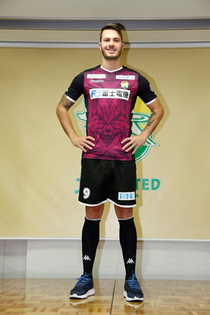 2020シーズン 新ユニフォームデザインについて | トップチーム