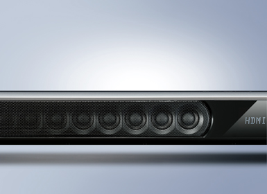 テレビのデザイントレンドに合わせた新色（S）シルバーを追加 ヤマハ