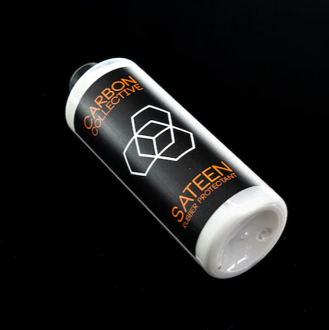 カーボンコレクティブ Sateen Rubber & Tyre Protectant｜タイヤワックス