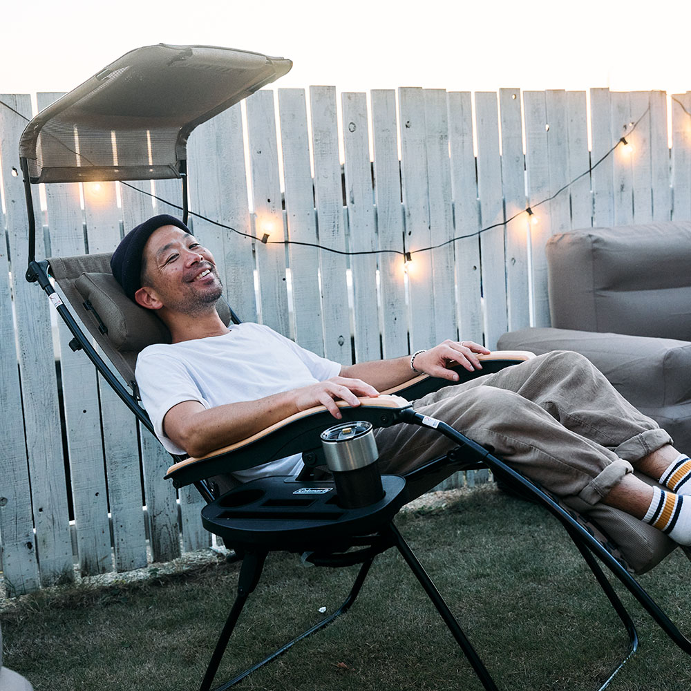 インフィニティチェアが人気沸騰の理由！コールマンの快適アウトドア