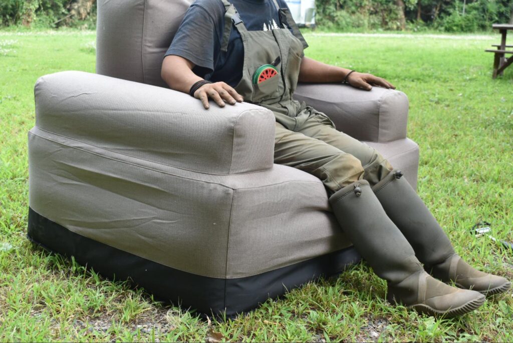 コールマン新作】エアカウチが最高！究極のくつろぎを手に入れよう