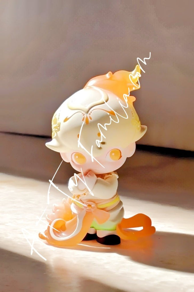 Dimoo Flaming Lotus Figurine (Special Friend Of The China | POP