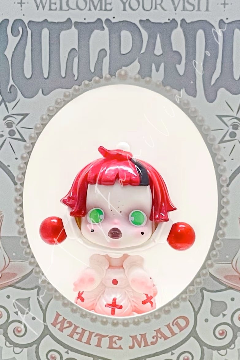 Skullpanda White Maid Figurine | POP MART – Art Toy Familia