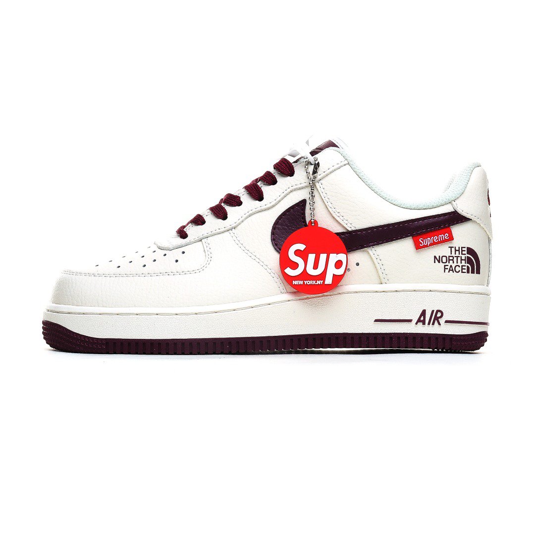 シュプリーム × ザ・ノース・フェイス × ナイキ エアフォース1'07