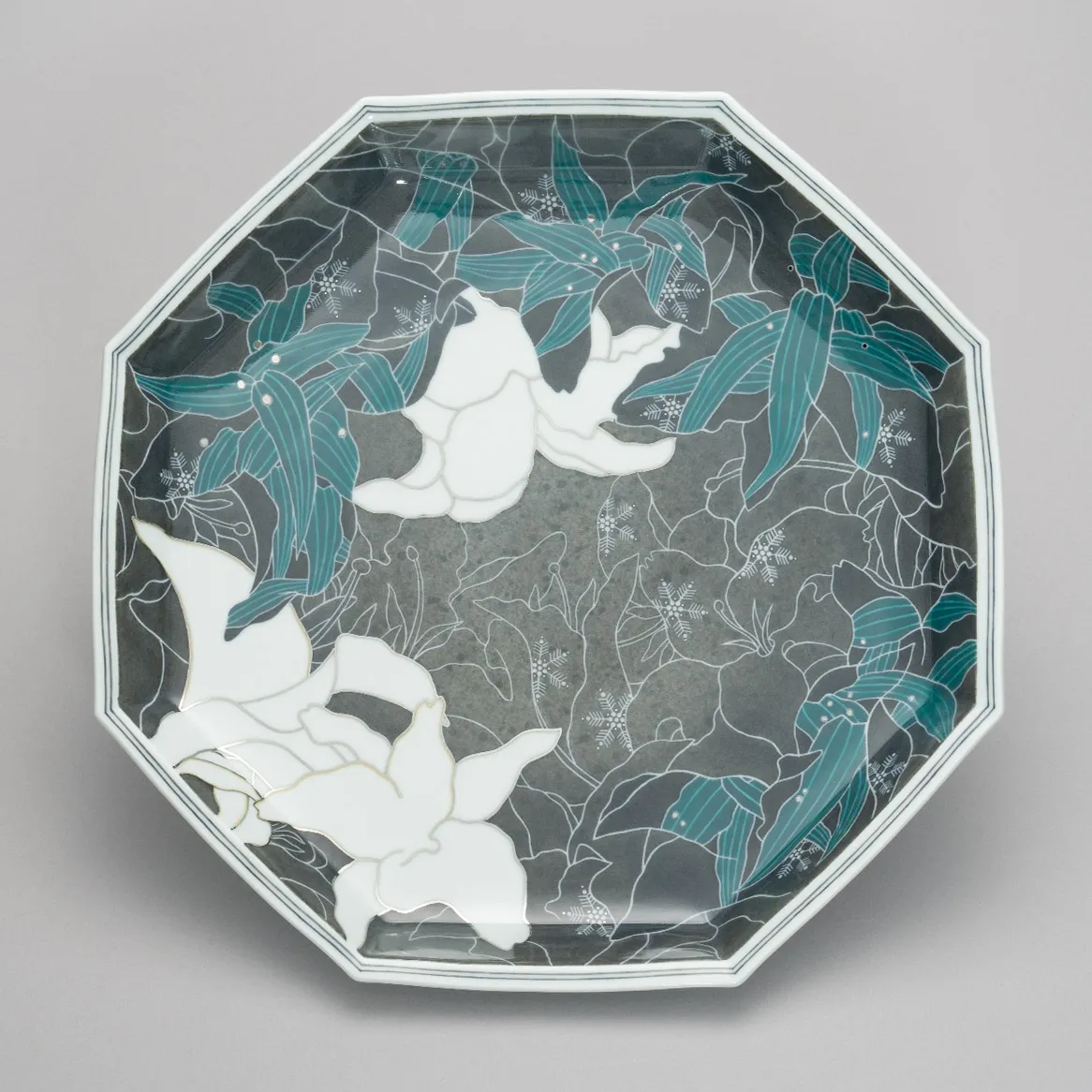 色絵雪花薄墨墨はじき百合文額皿 | ARTerrace