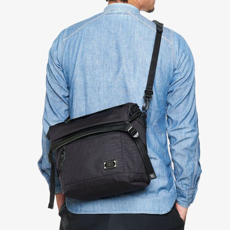 EXCLUSIVE BALLISTIC NYLON MESSENGER BAG/BLACKエクスクルーシブバリ