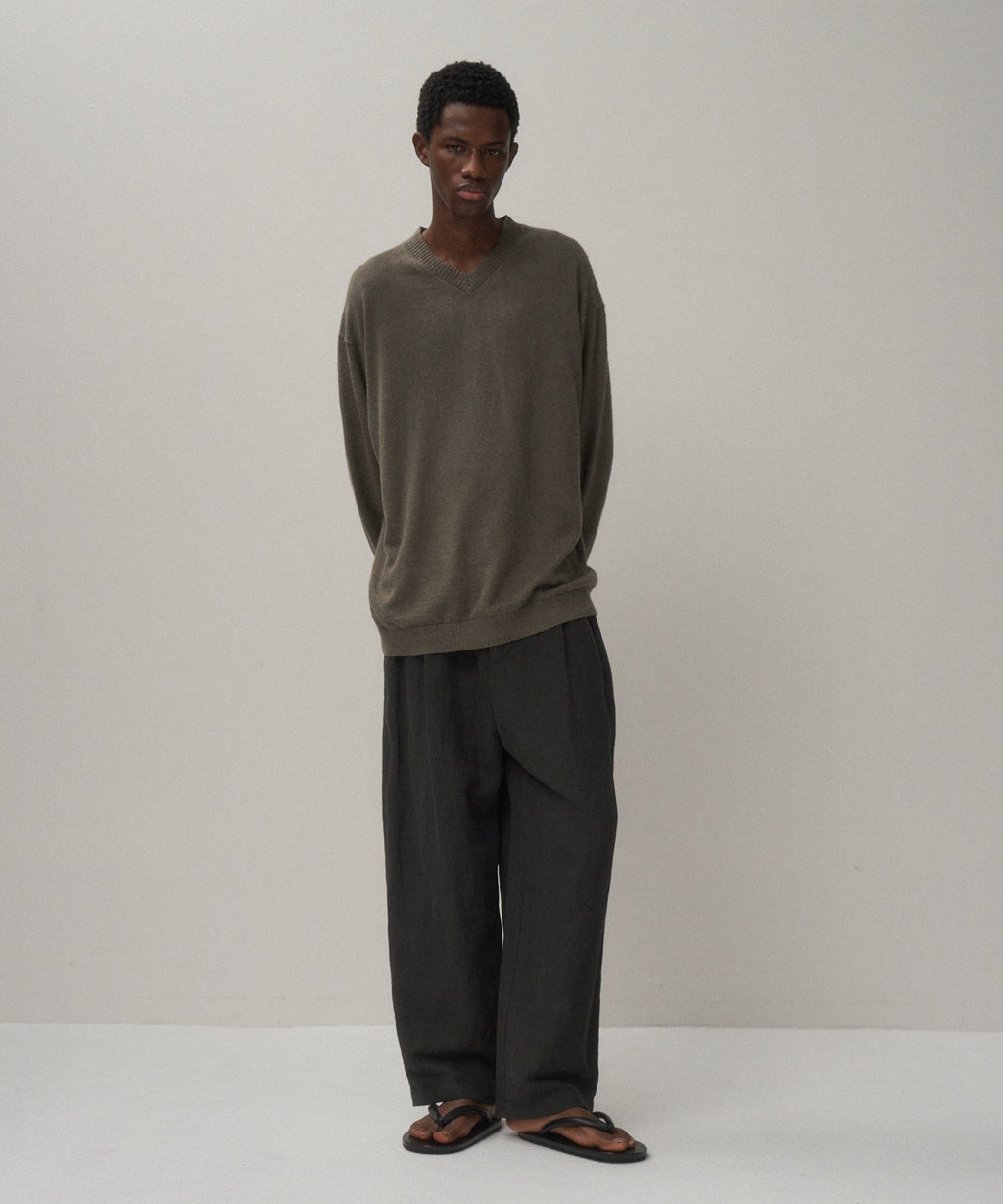 LINEN SHORT FUR | V-NECK SWEATER – ATON | エイトン