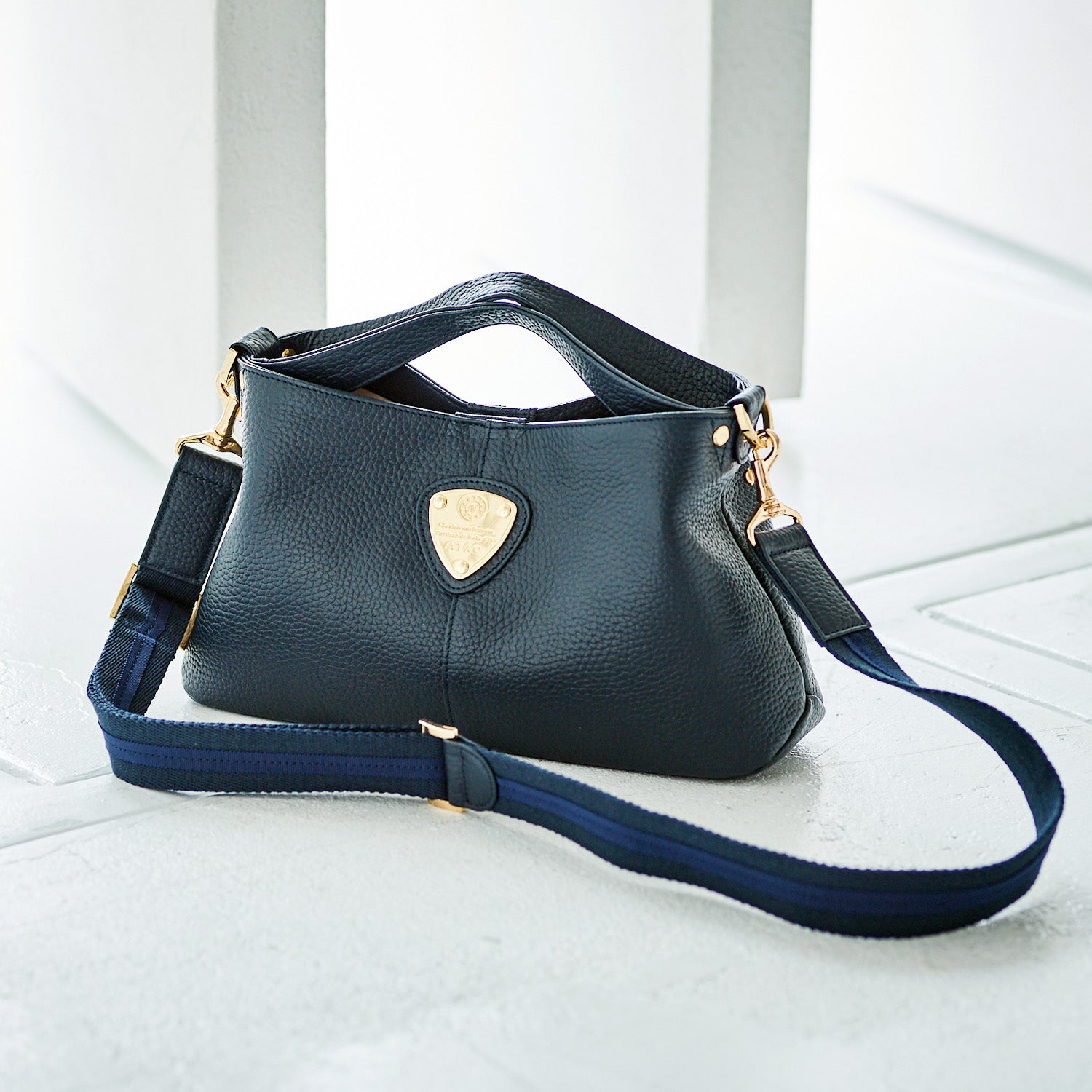 スタッフ愛用率No.1！｜ chivy+｜収納力抜群！2wayミニバッグの代表格