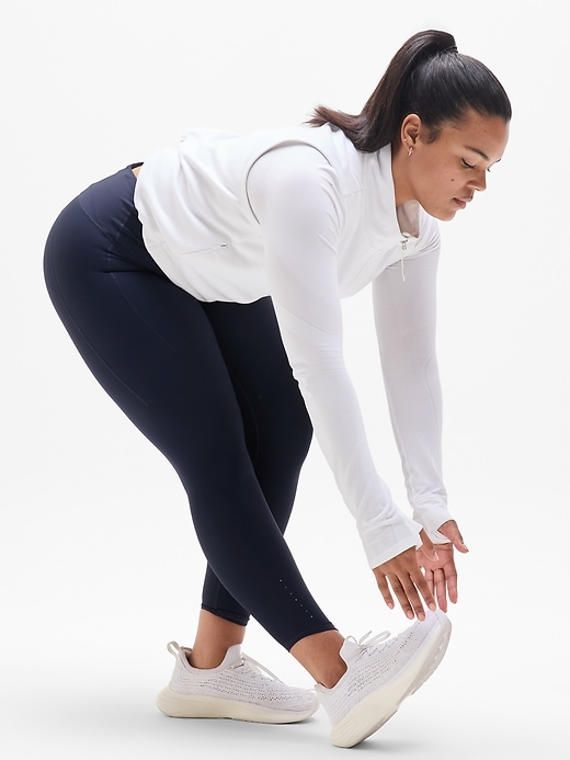 Pacesetter Ultra High Rise 7/8 Legging | Athleta