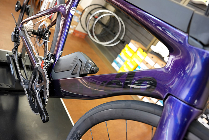 Cervelo P-Series Disc DEEP BLUE SUNSET 105完成車 | トライアスロン