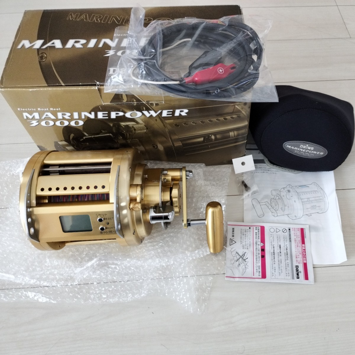 Daiwa マリンパワー3000 12V Marine Power 3000 Daiwa MARIN POWER3000