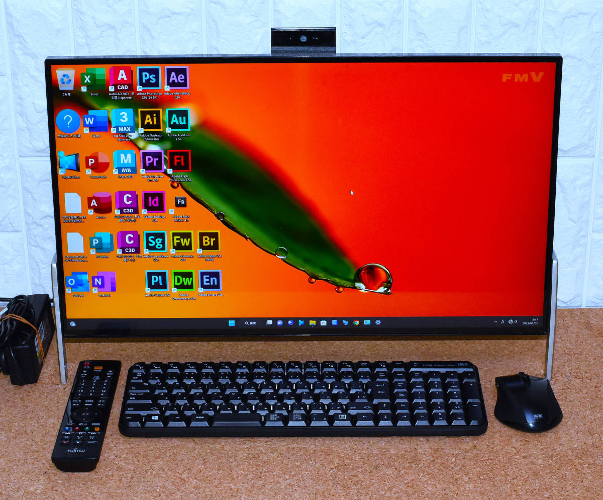 ジャンク】FUJITSU ESPRIMO FH90/B2 Core i7-7700HQ 2.8GHz/8GB/HDD無