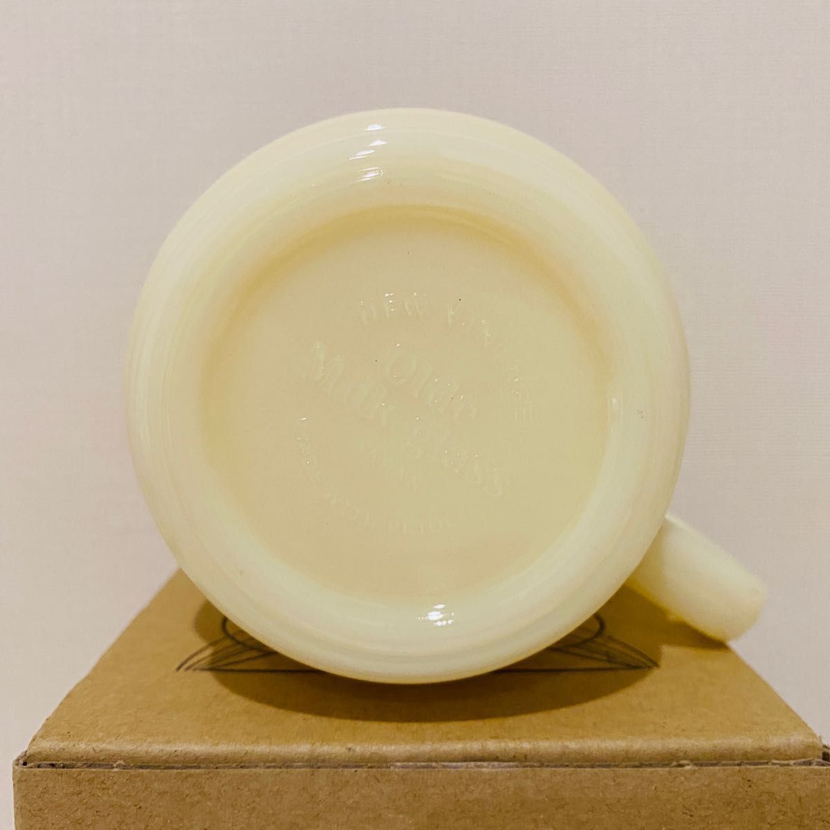 未使用品 DOD ウサキングマグ ミルクガラス マグカップ ベージュ